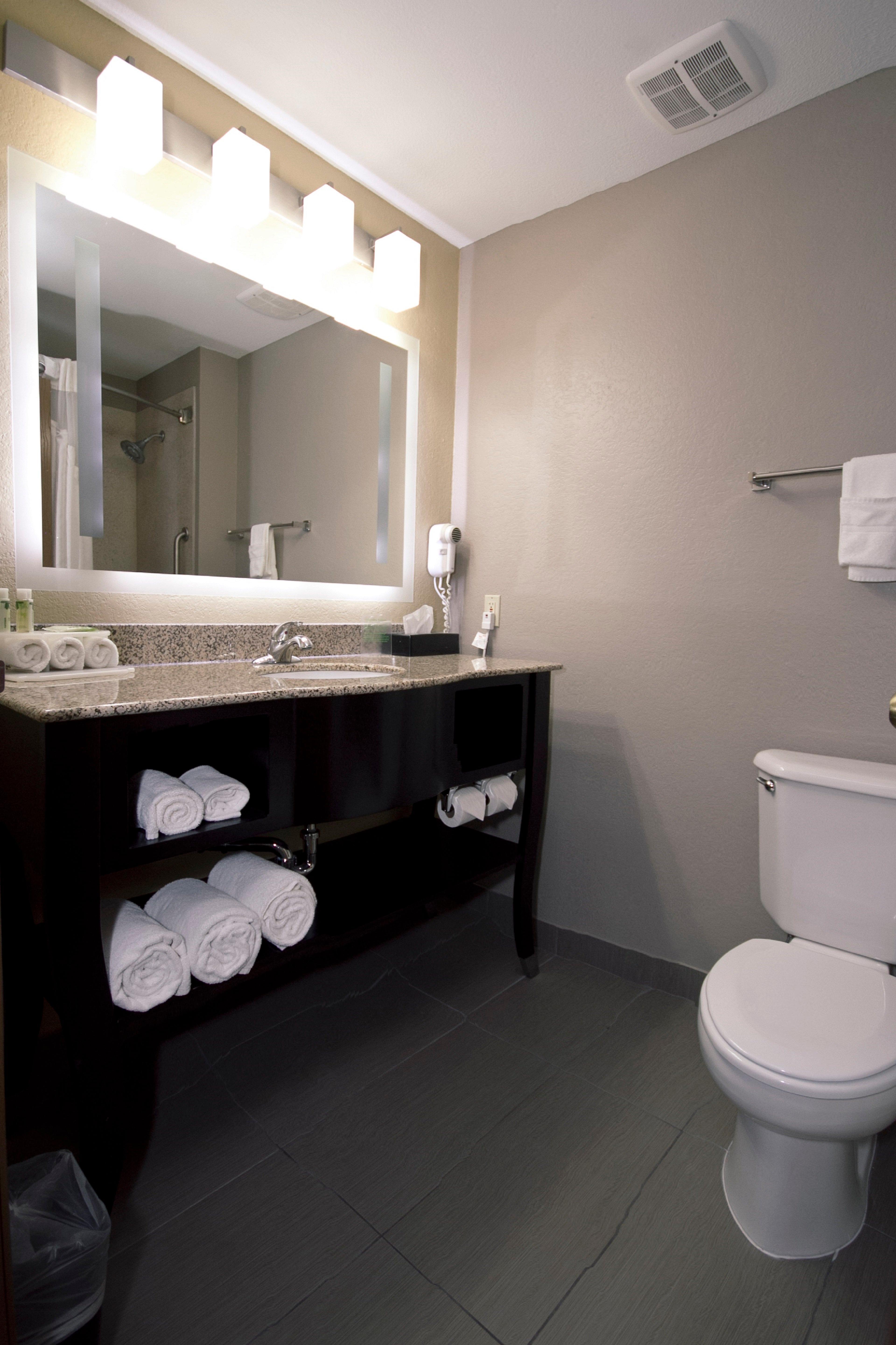 Holiday Inn Express Adrian By Ihg Экстерьер фото