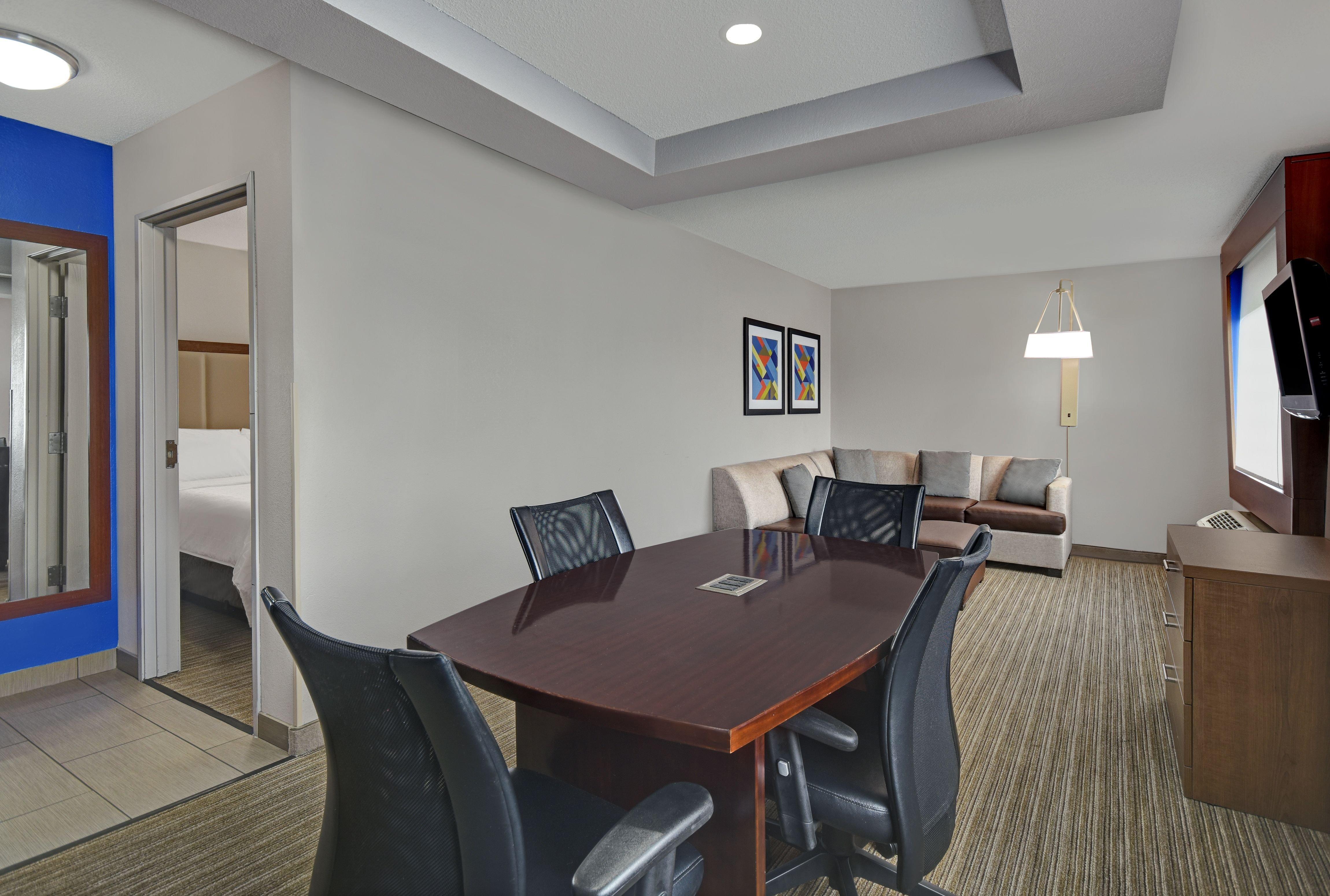 Holiday Inn Express Adrian By Ihg Экстерьер фото