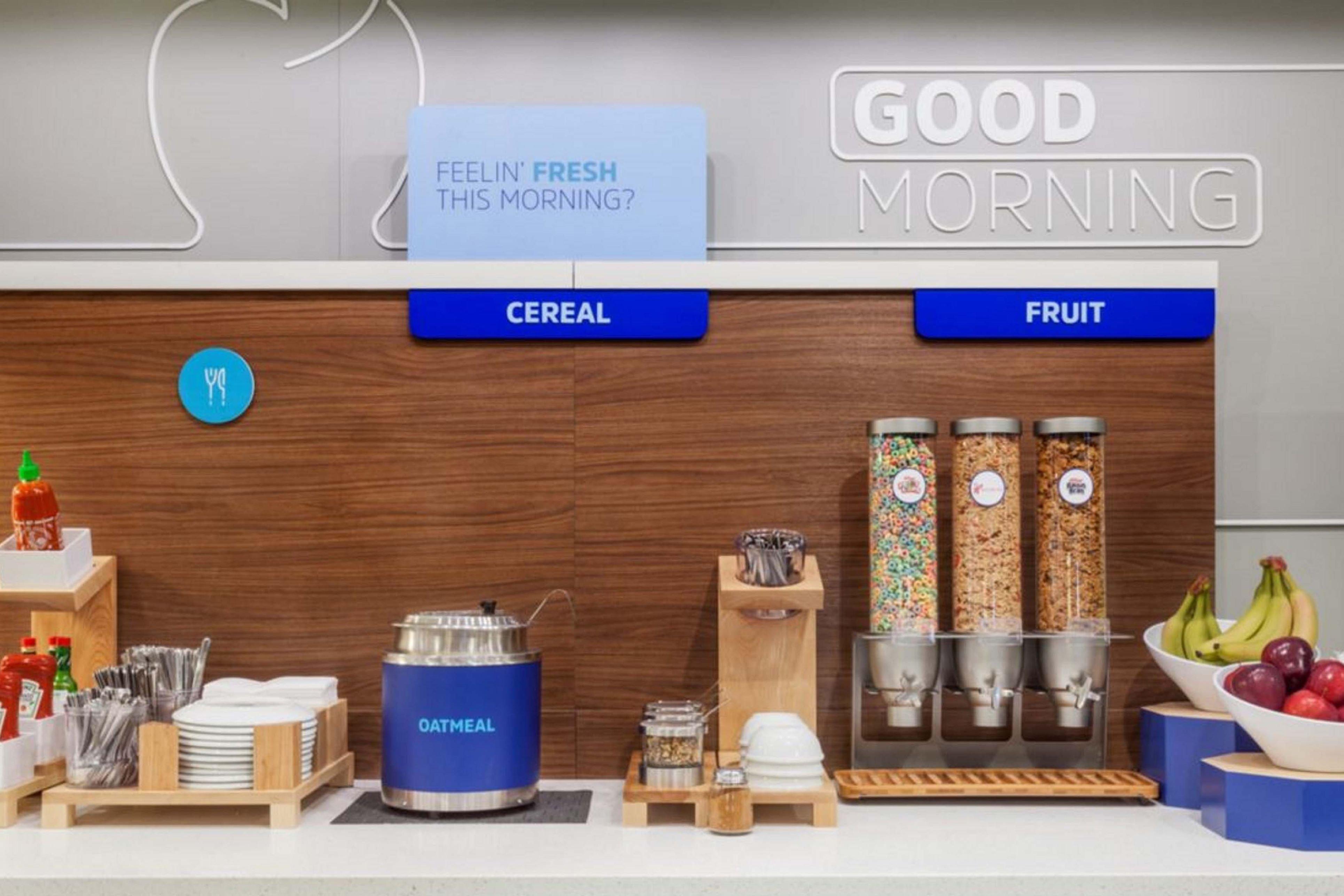 Holiday Inn Express Adrian By Ihg Экстерьер фото