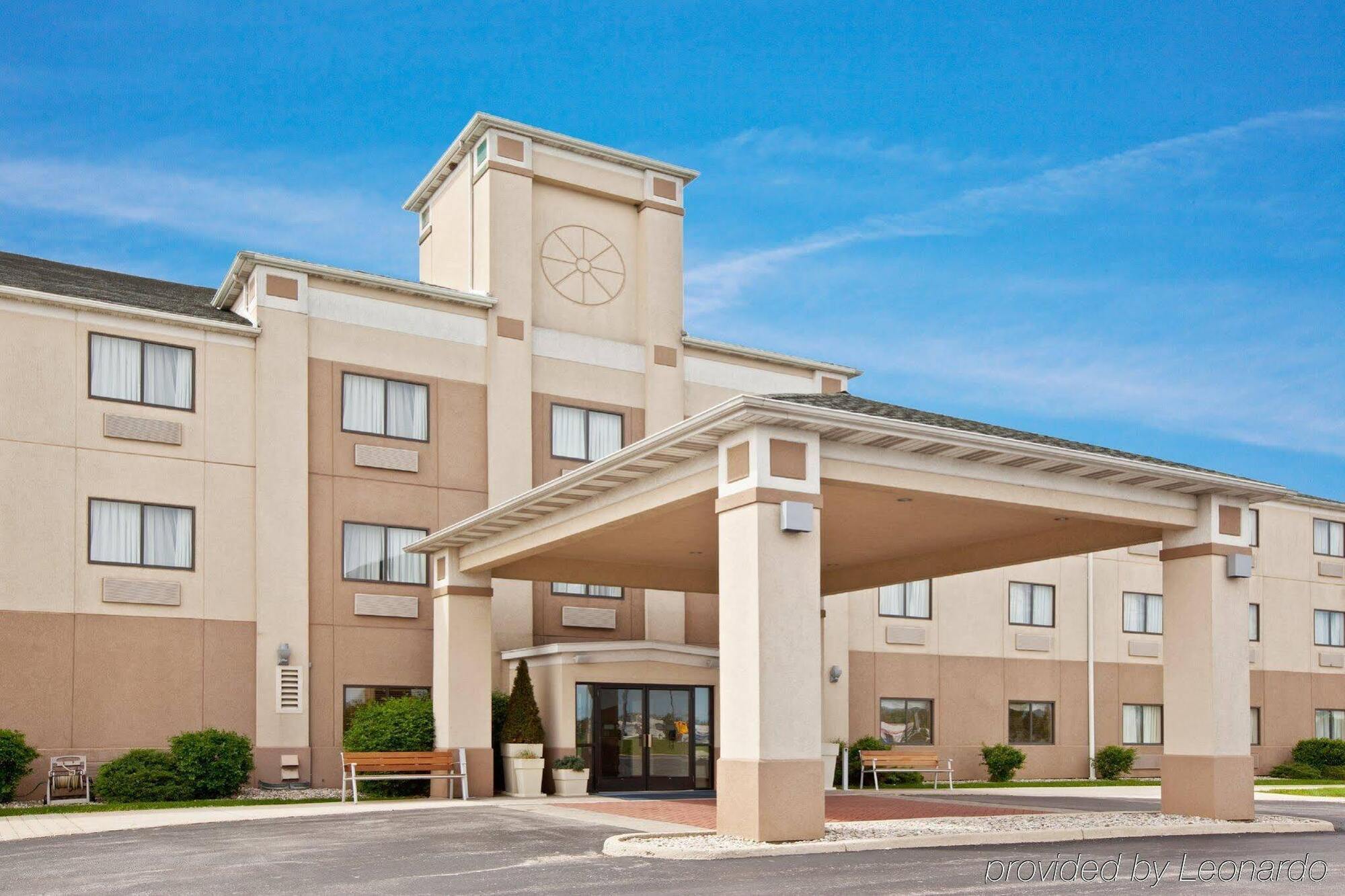 Holiday Inn Express Adrian By Ihg Экстерьер фото